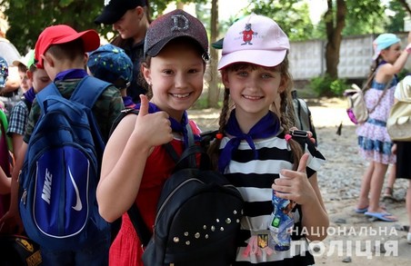 Харківські правоохоронці організували для дітей турнір з міні-футболу та масштабну виставку (ФОТО)