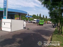 В Харкові внаслідок аварії постраждали близько десяти людей (фото)