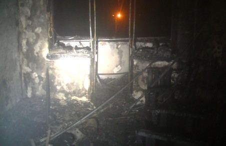 У Харкові  під час гасіння пожежі у квартирі рятувальники виявили загиблу жінку