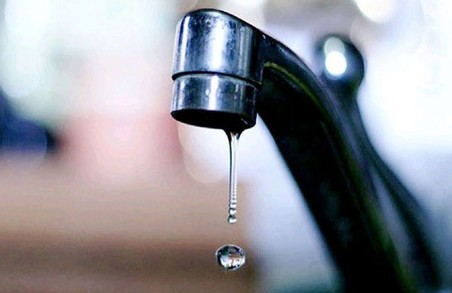 Кому слід запастися водою?