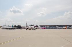 Аеропорт Ярославського зустрів в Харкові мільйонного пасажира (ФОТО)