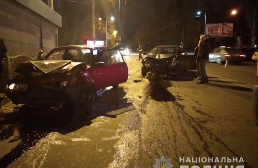 В Харкові сталася аварія, постраждали чотири людини