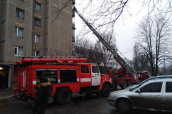 У Харкові під час пожежі у квартирі житлової багатоповерхівки рятувальники врятували дитину