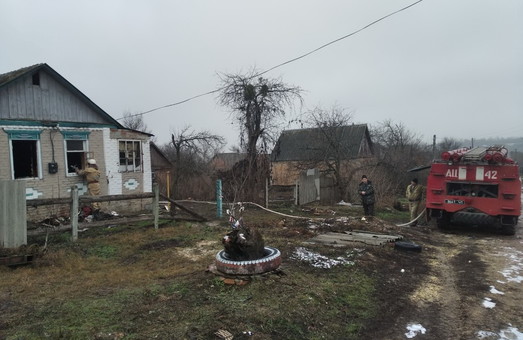 На Харківщині під час ліквідації пожежі у приватному будинку знайдено тіло загиблого господаря