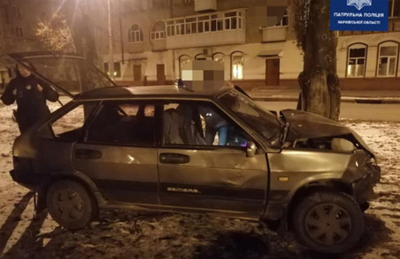 ДТП с постраждалим у Харкові: ВАЗ протаранив двері Daewoo