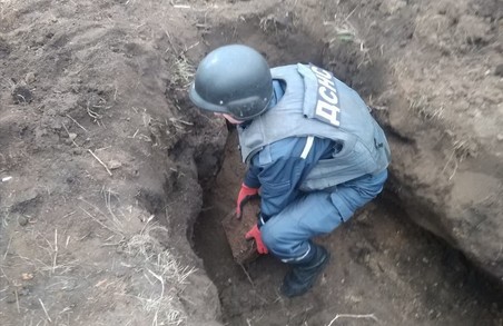 Харківські піротехніки ДСНС за добу знешкодили 61 вибухонебезпечний предмет (ФОТО)