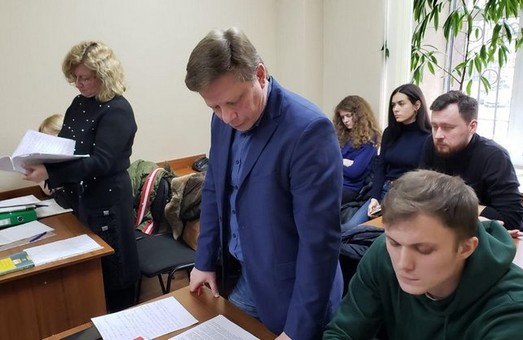 Суд підтримав мерію Харкова у питанні недопуску громадян на сесії - ЗМІ