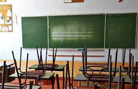 На вимушені канікули відправлені школярі з 42 шкіл Харківщини