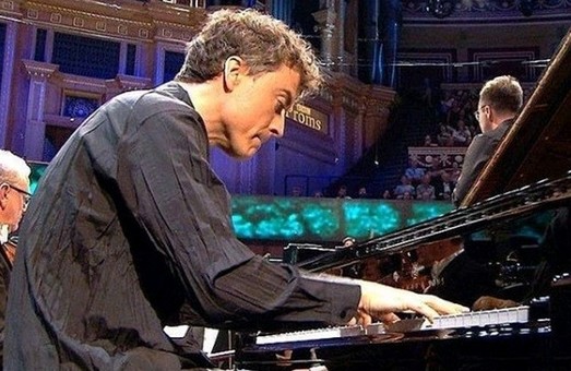 В Харкові виступить найкращий англійський піаніст останніх десятиліть