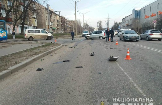 На Салтівському шосе в ДТП загинув мотоцикліст (ФОТО)