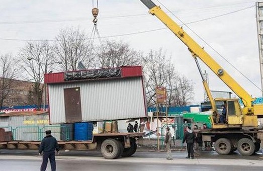 В Харкові демонтують понад 70 незаконних об'єктів