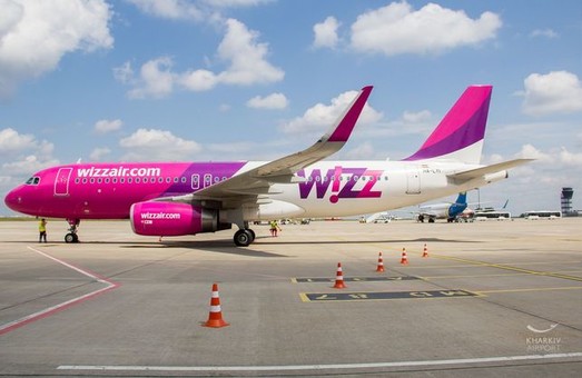 Wizz Air майже на три тижні зупиняє перельоти з Харкова