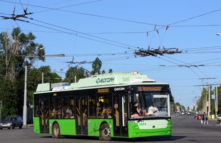 На Салтівці громадський транспорт змінює маршрути