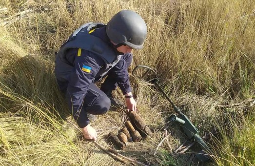 На Харківщині піротехніки за добу розмінували 10 вибухонебезпечних предметів часів Другої світової війни