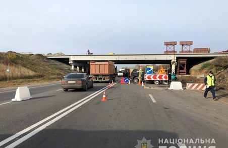 У Харкові слідчі затримали водія-мажора, учасника аварії зі смертельним наслідками (ФОТО)