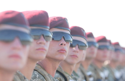 Звання українських військових закодували відповідно стандартам НАТО