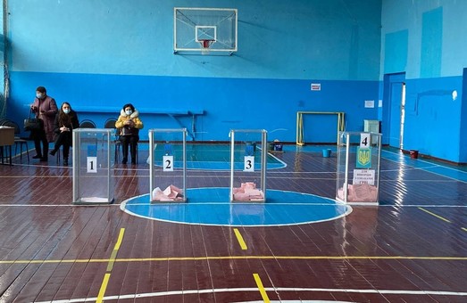 У Конотопі на Сумщині обирають міського голову