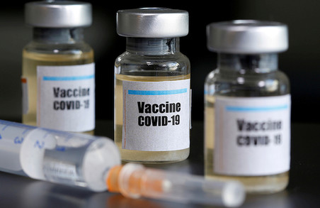 Степанов каже, що в квітні-травні в Україну прибуде майже  мільйонів доз вакцин проти COVID-19