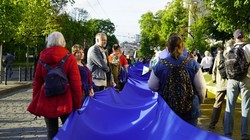 У Харкові «вигулювали» вишиванки (ВІДЕО, ФОТО)
