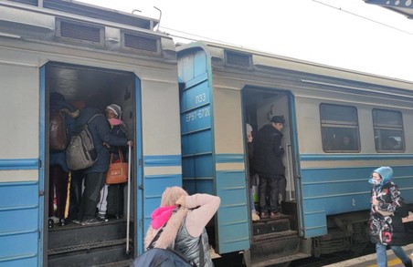 Розклад руху поїздів по Харкову на 7 березня