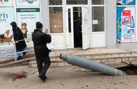 У Харкові окупанти біля супермаркету вбили 4 та поранили 15 людей