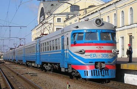 Куди 25 березня курсуватимуть приміські поїзди із Харкова