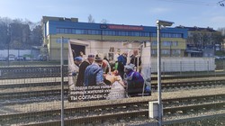 На вокзалі Вільнюса розмістили плакати із світлинами із російсько-української війни (ФОТО)