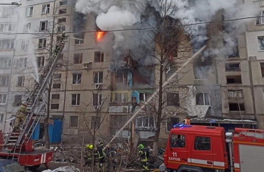 Російські терористи завдали майже 30 ударів по будинках у Харкові, цивільних просять залишити Ізюм