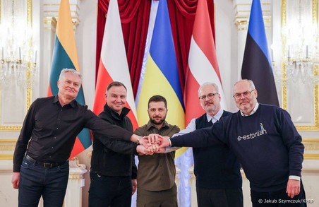 До Києва прибуло чотири президенти країн Європи (ФОТО)