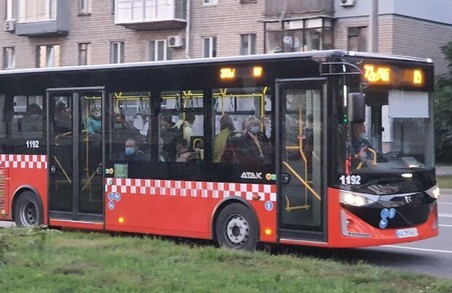 У Харкові почав курсувати громадський транспорт