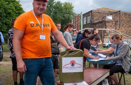 Харківські волонтери доставлили кілька тонн продовольчих наборів жителям прифронтових сел Балаклійської громади