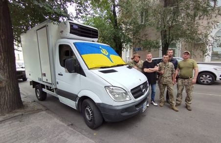 Харківський тил передав автівку на передову і планує купити ще сотню (ВІДЕО)