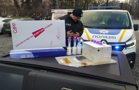 Поліції Харківщини передали сучасні комплекси для ДНК-експертиз